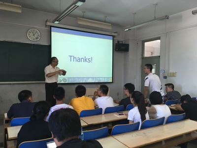 劉世界教授為我院中外合作辦學“生物工程”專業新生點亮專業之路